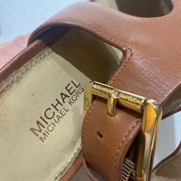 Super comfortable, worn only a few times - Picture 4 of 4